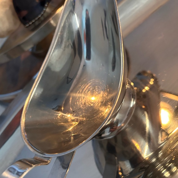 24 inch Stainless Steel serving platter / warming trays and sauce boat. - Picture 8 of 10